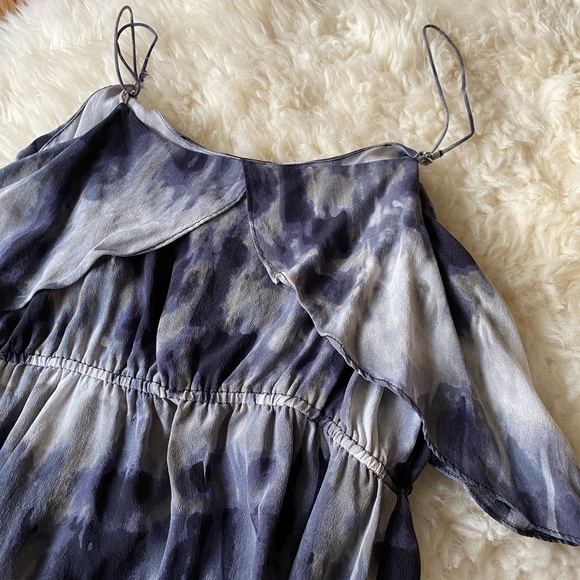 100% Silk Aritzia Central Park West Blouse Camisole Tank Tiered Flowy - Picture 6 of 9